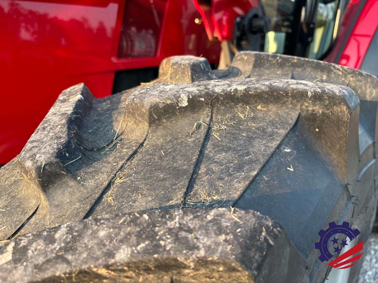2023-massey-ferguson-5711-image-13