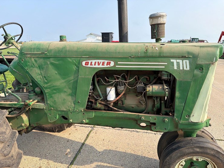 oliver-770-image-12
