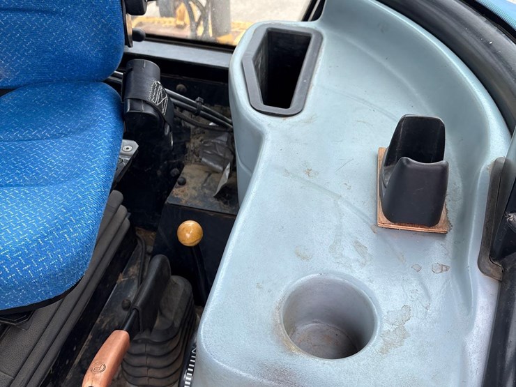 new-holland-ts6.125-image-50