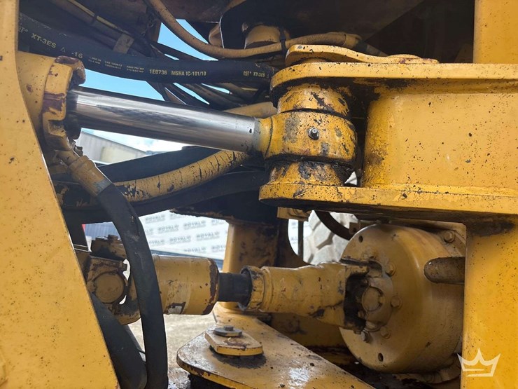 2007-caterpillar-938g-image-7
