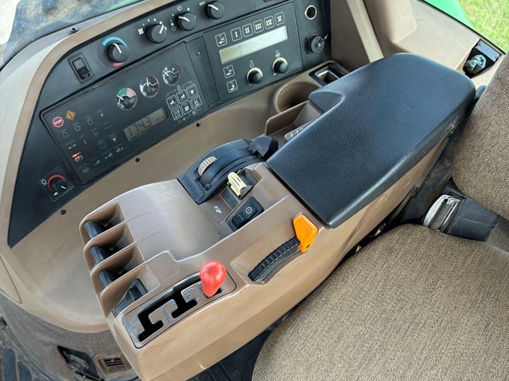 john-deere-8200-image-51