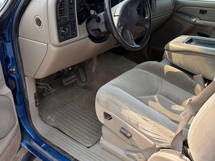 2004-chevrolet-silverado-1500-image-36