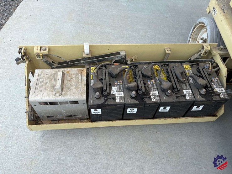 2001-jlg-2032e2-image-23