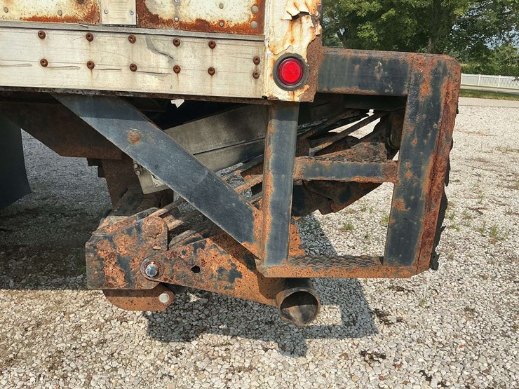 2006-wabash-van-trailer-with-lift-gate-image-12