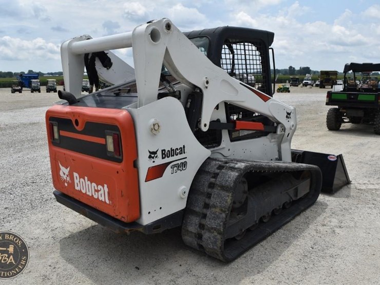 2016-bobcat-t740-image-5