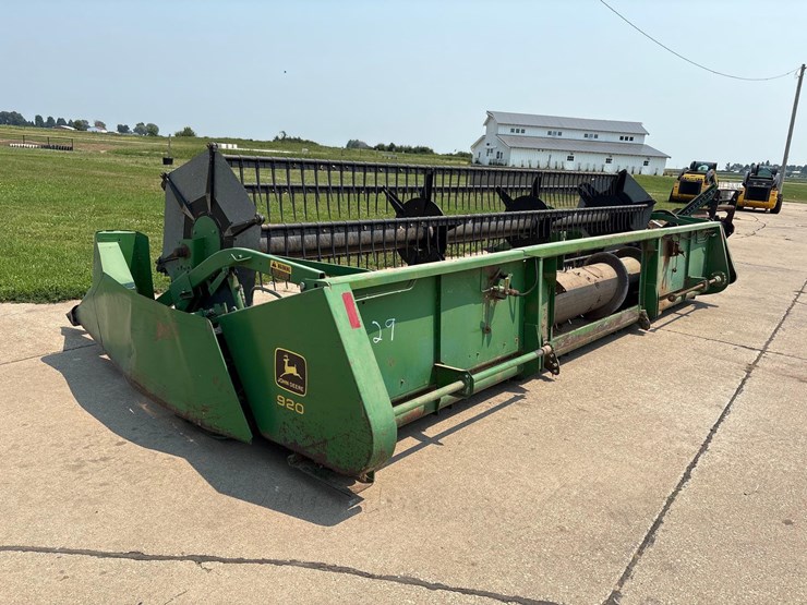john-deere-920-image-2