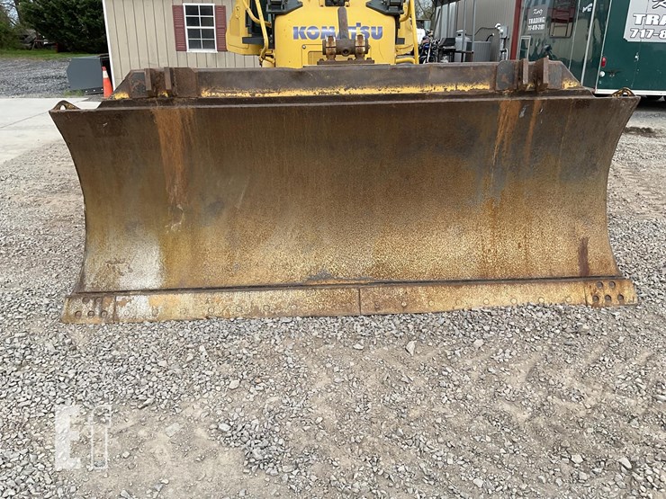 2015-komatsu-d61ex-23-image-11