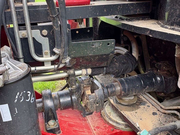 2015-case-ih-620-image-8