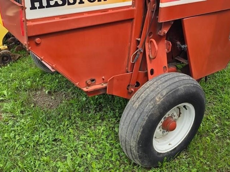 hesston-540-image-13