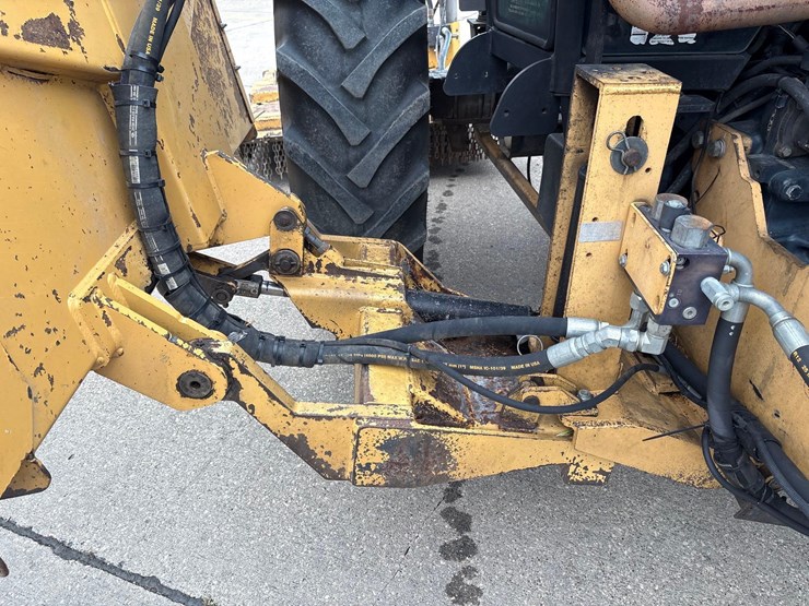 new-holland-ts6.125-image-30