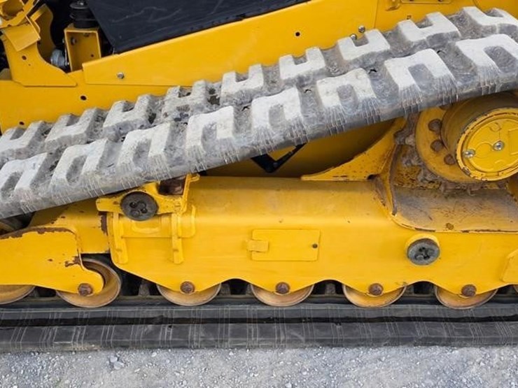 2022-caterpillar-299d3-xe-image-28