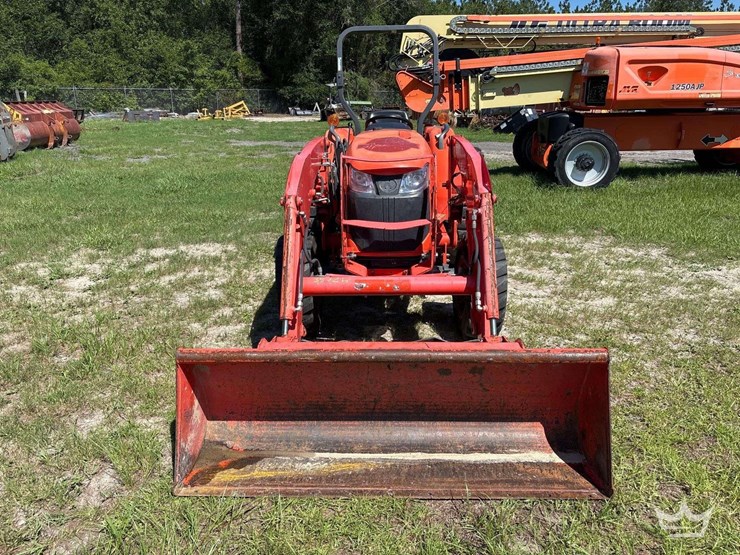 2021-kubota-l4701d-image-41