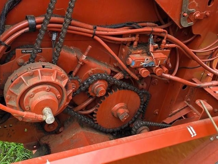 hesston-846a-image-22