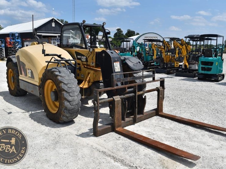 2014-caterpillar-th407c-image-8