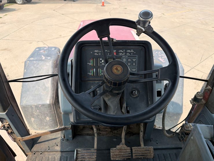 case-ih-7140-image-42