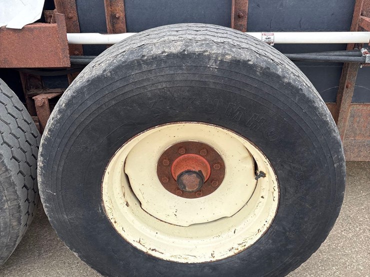 meyer-m425-manure-spreader-image-25