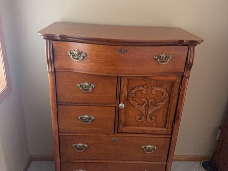 large-oak-chest-of-drawers,-excellent-condition-image-7