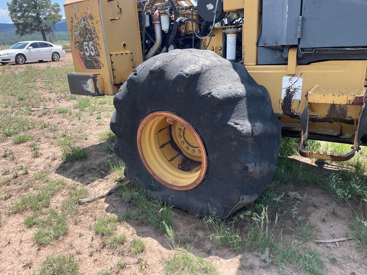 2010-caterpillar-553-image-25