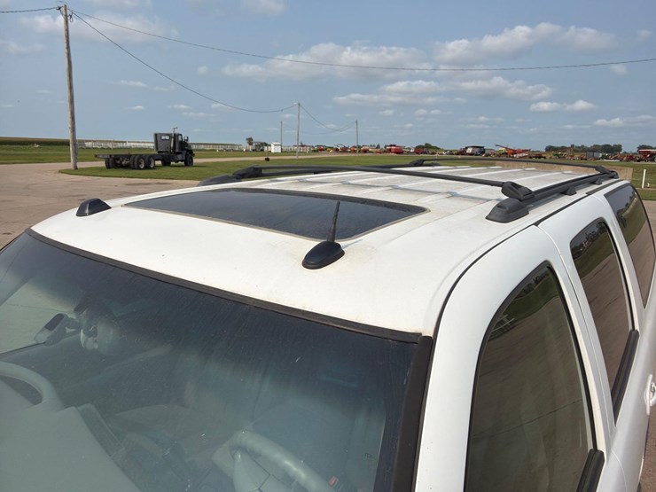 2005-gmc-yukon-denali-image-50