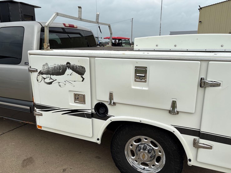 1999-chevrolet-k2500-image-6