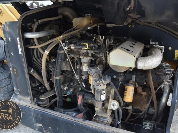 2014-caterpillar-th407c-image-39