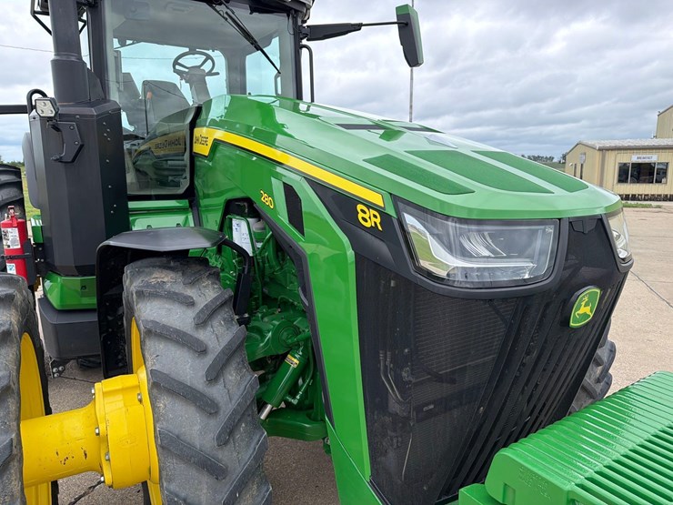 2022-john-deere-8r-280-image-32