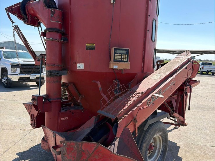 case-ih-1250-image-4