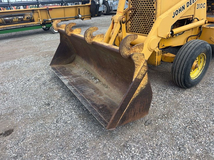 deere-310c-image-4