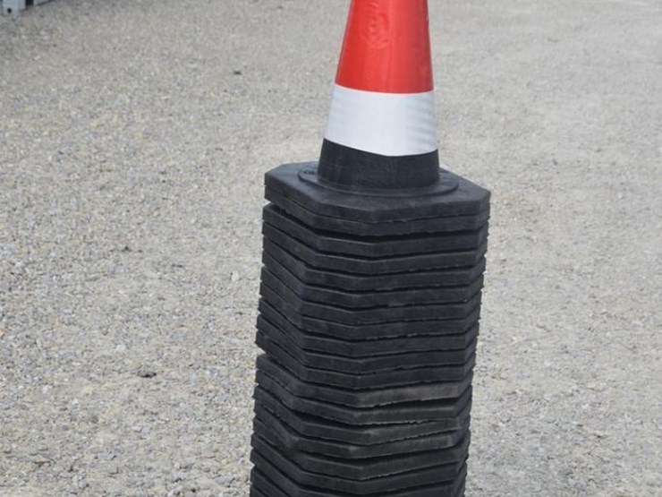 safety-cones-48541-image-1