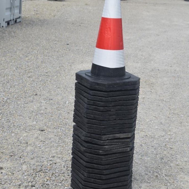 SAFETY CONES 48541
