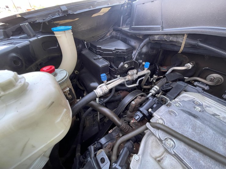 2010-honda-pilot-image-38