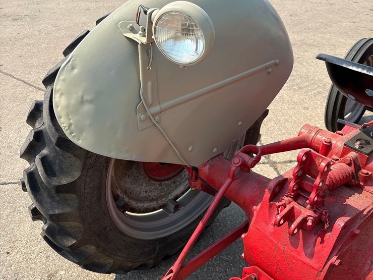 ford-8n-image-21