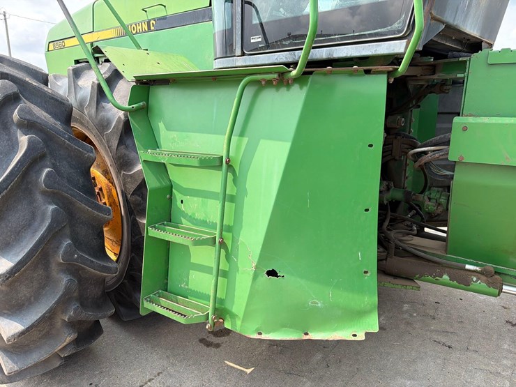 john-deere-8560-image-27