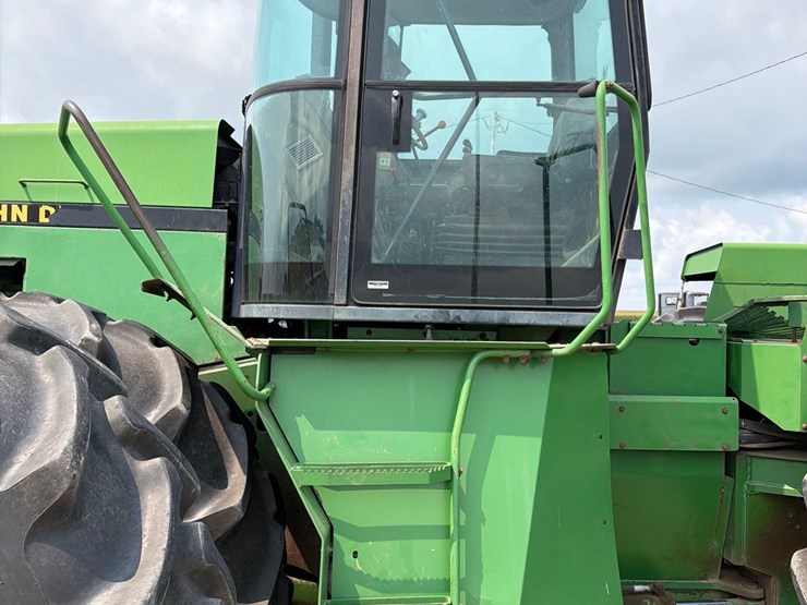 john-deere-8560-image-24