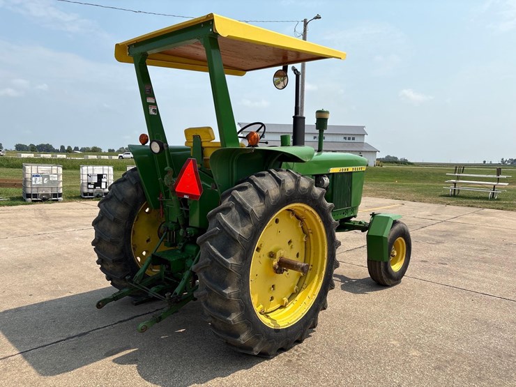 john-deere-3020-image-3