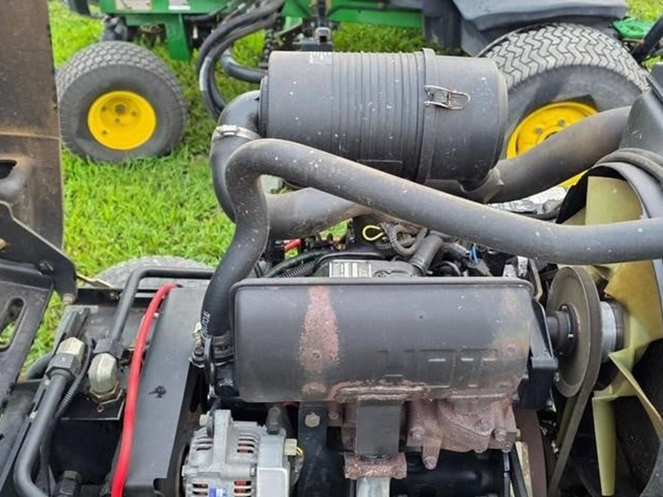 2005-john-deere-3225c-image-31