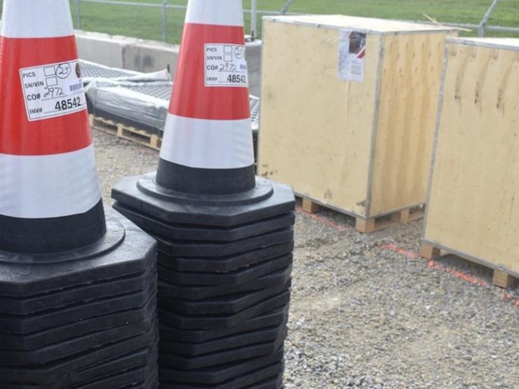 safety-cones-48543-image-1
