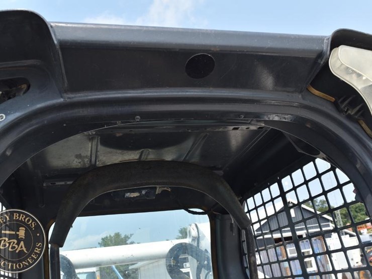 2019-bobcat-t740-image-37