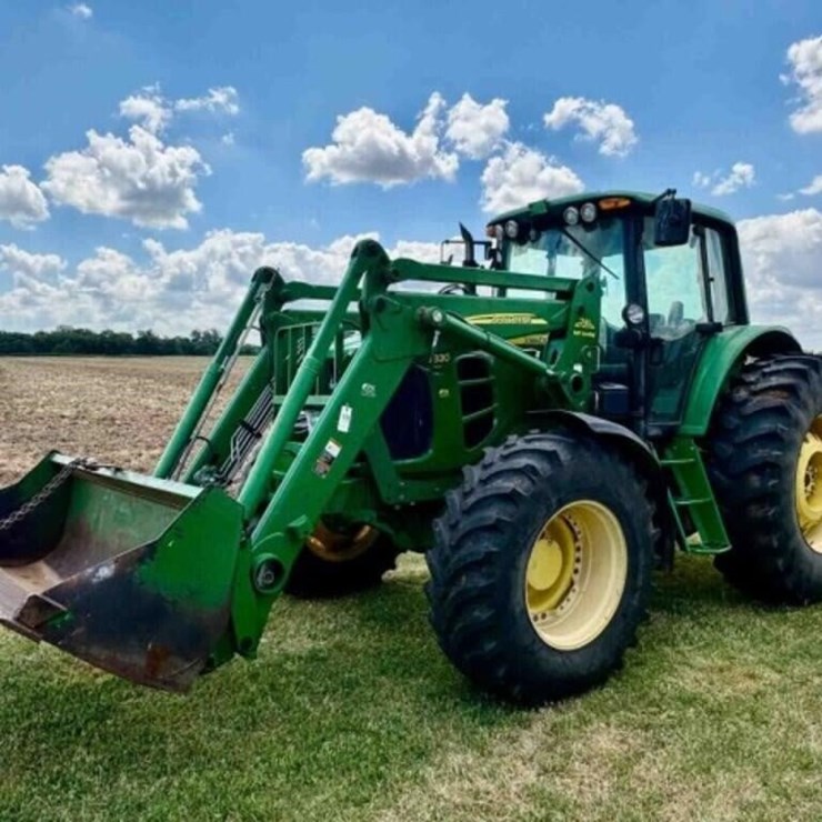 2013 JOHN DEERE 7330