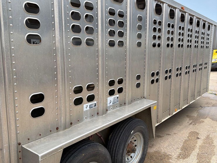 1991-wilson-livestock-trailer-image-21