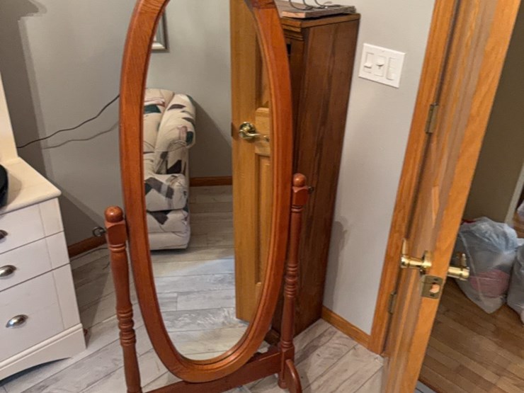 freestanding-full-length-mirror-image-4