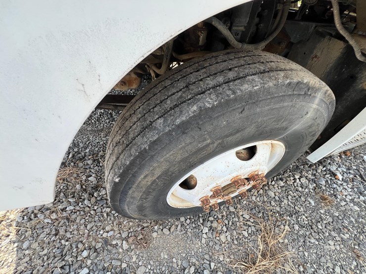 mdhd-freightliner-for-project-or-parts-equipped-with-an-m11-and-an-adams-tender-image-11