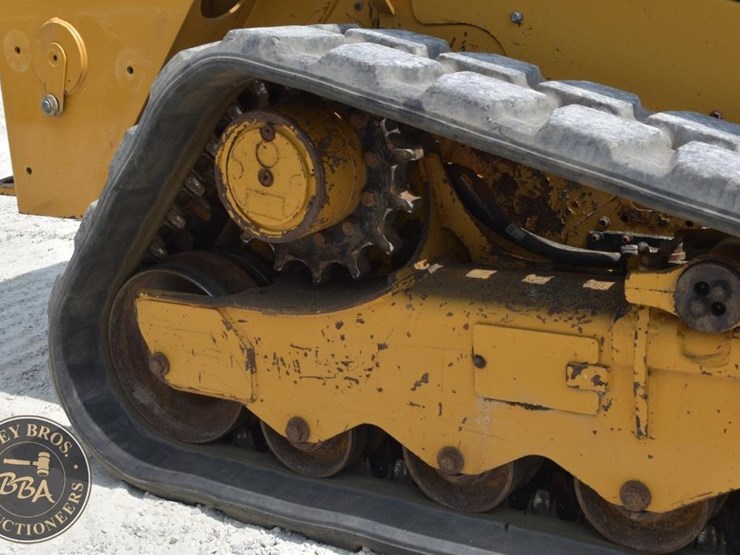 2021-caterpillar-259d3-image-29