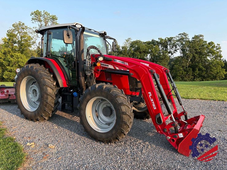 2023-massey-ferguson-5711-image-9