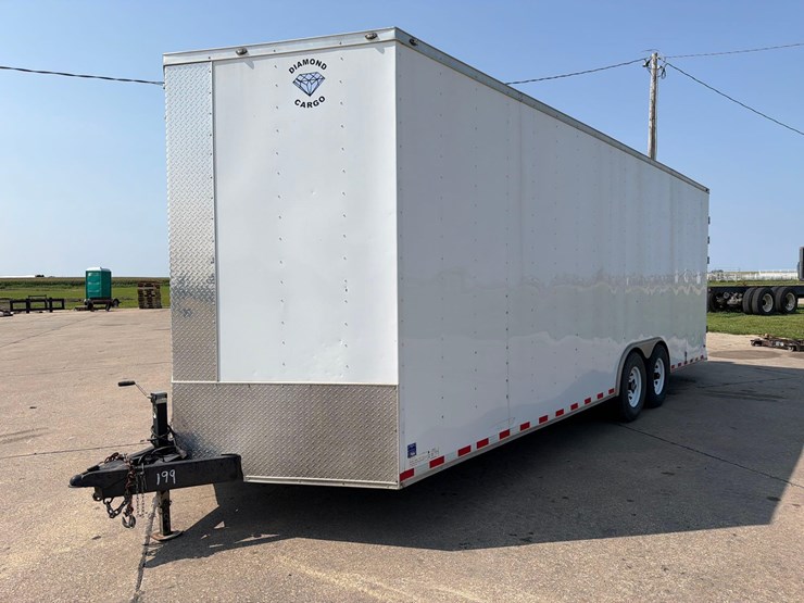 2018-diamond-100”-x-24ft-bumper-hitch-enclosed-trailer-image-2