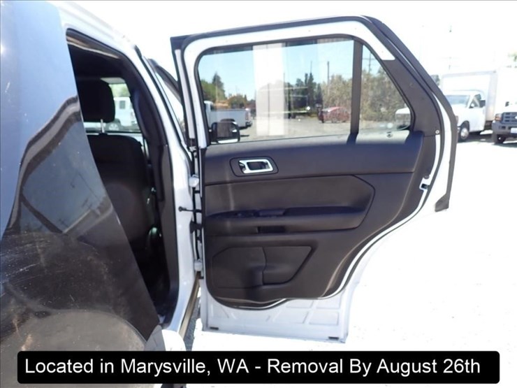 2017-ford-explorer-image-21