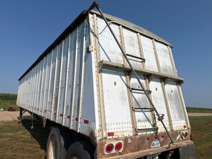 1987-merrit-aluminum-41ft-grain-trailer-image-7