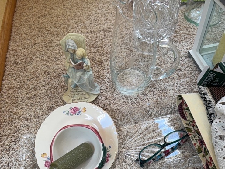 large-lot-of-glassware,-knock-knacks,-mugs,-linens-image-6