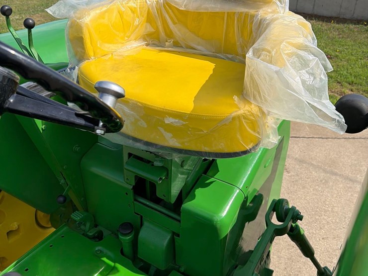 john-deere-4020-image-35