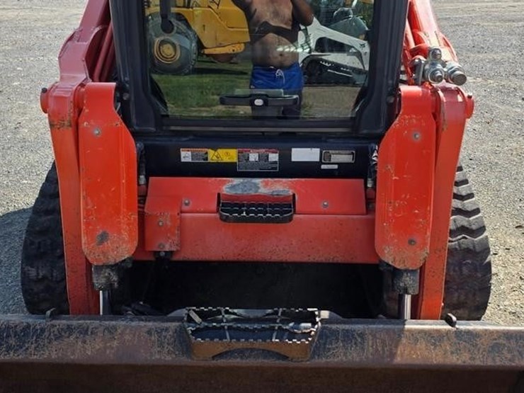 kubota-svl75-2-image-38